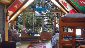 4 bedrooms, desk, iron/ironing board, travel crib