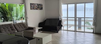 House in Guaruja Cond. upscale
