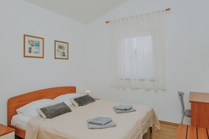 1 habitación y caja de seguridad en la habitación 