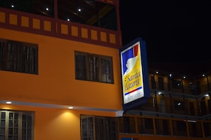 Aparcamiento sin asistencia gratuito