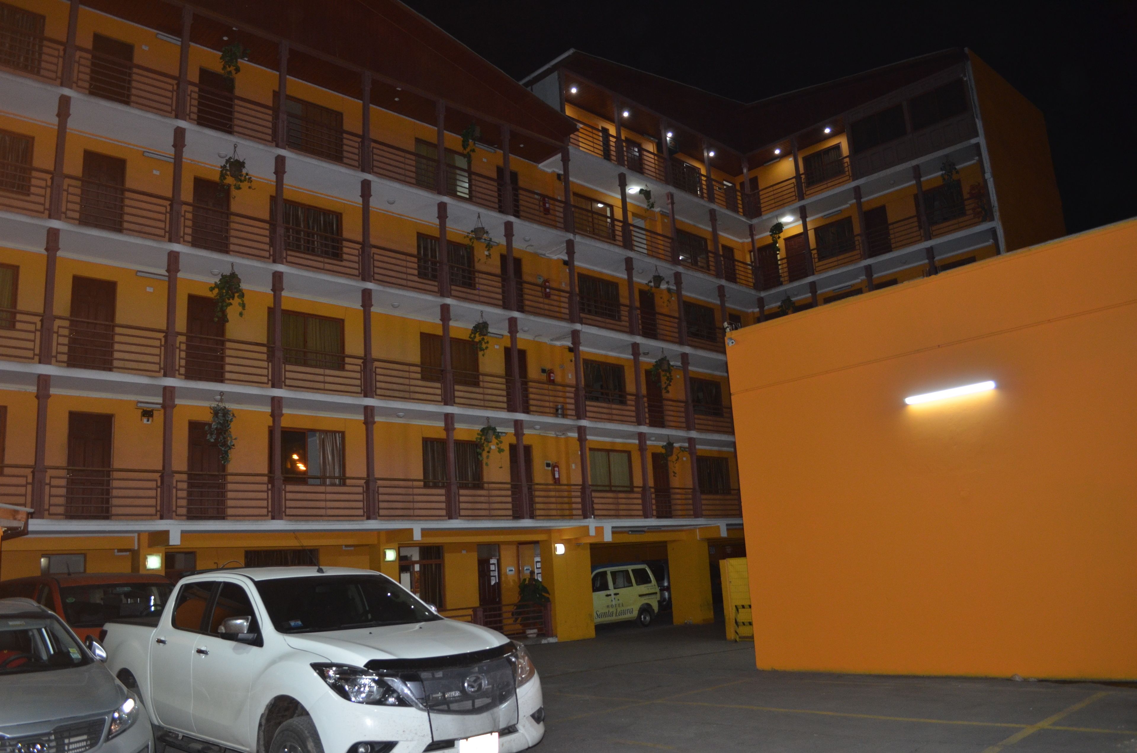 Fassade der Unterkunft – Abend/Nacht