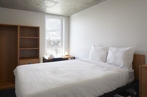 Individually furnished, desk, free WiFi, bed sheets - CampusOne Student Residence DT Toronto (Toronto)