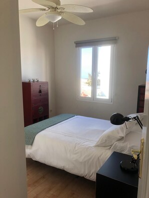2 Schlafzimmer, Bügeleisen/Bügelbrett, Reisekinderbett, WLAN