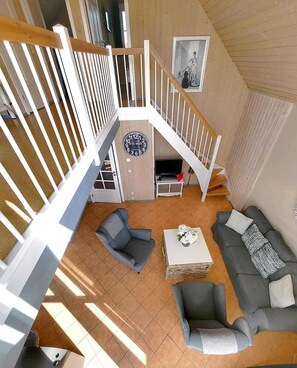 Unclassified image, 4 of 14, button