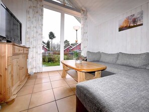 Unclassified image, 4 of 10, button - Water Lily XL in the holiday park Scharmützelse - Ferienpark Scharmützelsee (Wendisch Rietz)