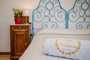 2 dormitorios, tabla de planchar con plancha, wifi gratis y ropa de cama