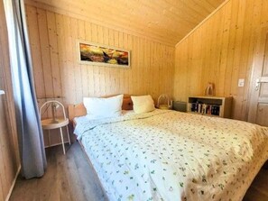 Unclassified image, 3 of 12, button