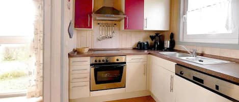 Frigorifero, microonde, forno