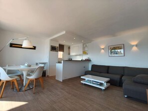 Imagen sin descripción, 2 de 16, botón