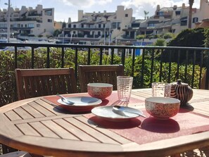 Imagen sin descripción, 2 de 16, botón