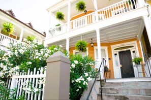 Exterior detail - A3 at Saint Philip Square, One Block to King, Spacious Historic Stay (Charleston)