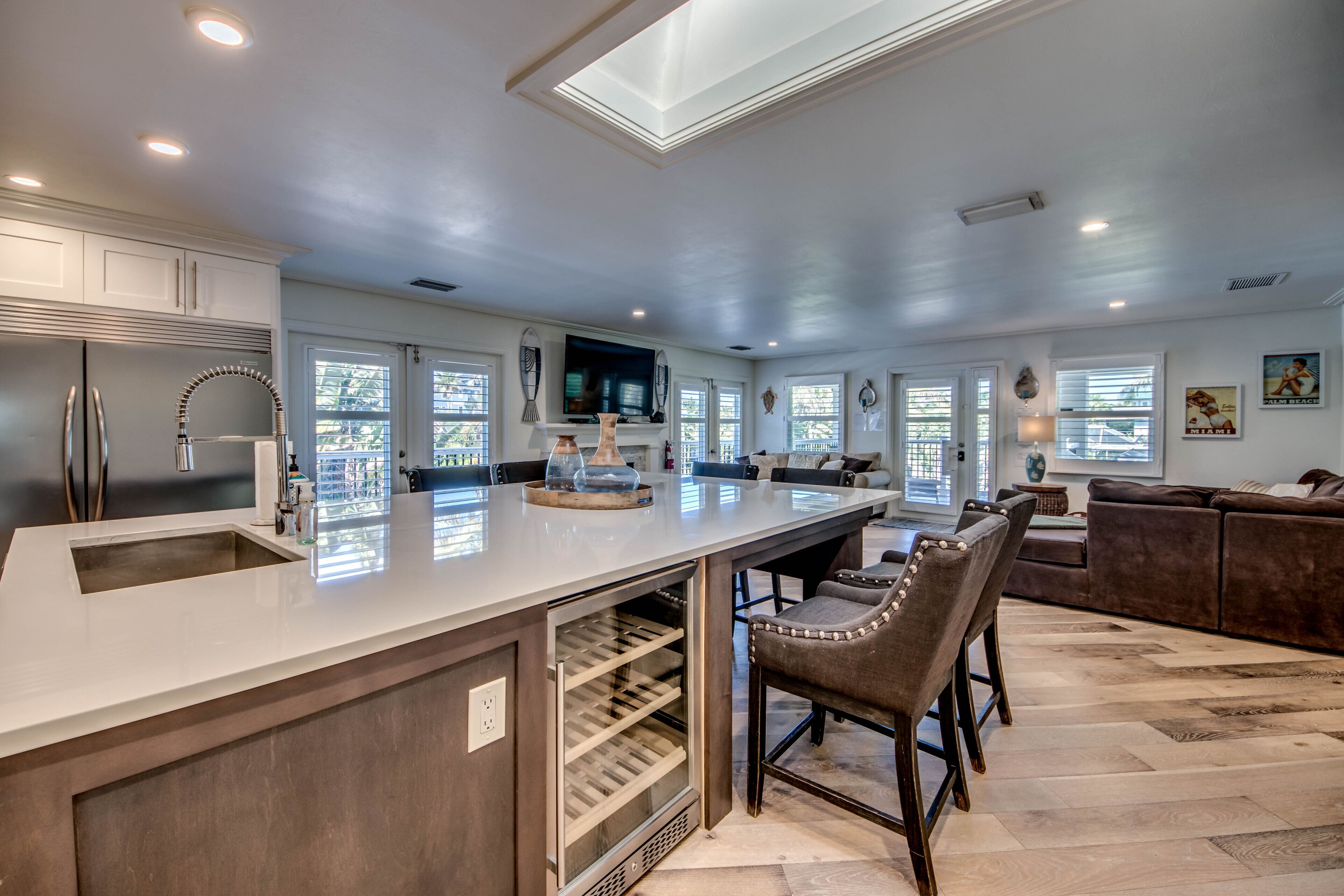 冰箱、微波炉、烤  箱、炉灶