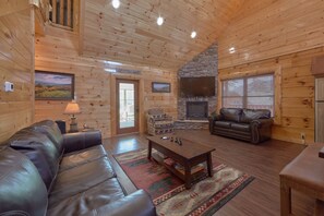 スマートテレビ、暖炉、テレビゲーム