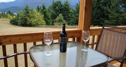 Mt Defiance Cabin with Columbia River View