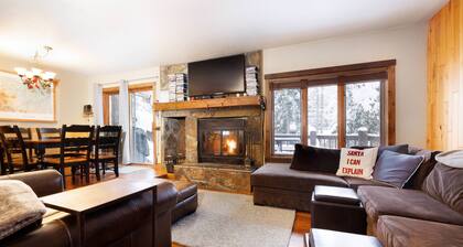 Rénové, skis aux pieds, condo familial