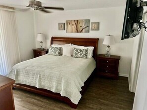 2 soverom, strykejern/-brett, wi-fi (inkludert) og sengetøy