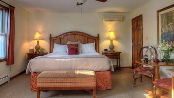 Comfort Suite, 1 King Bed with Sofa bed, Non Smoking