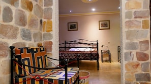 Suíte júnior | 1 quarto, roupas de cama premium, frigobar, cofres nos quartos