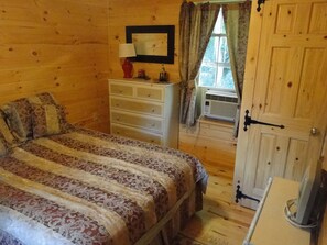 4 bedrooms, free WiFi, bed sheets