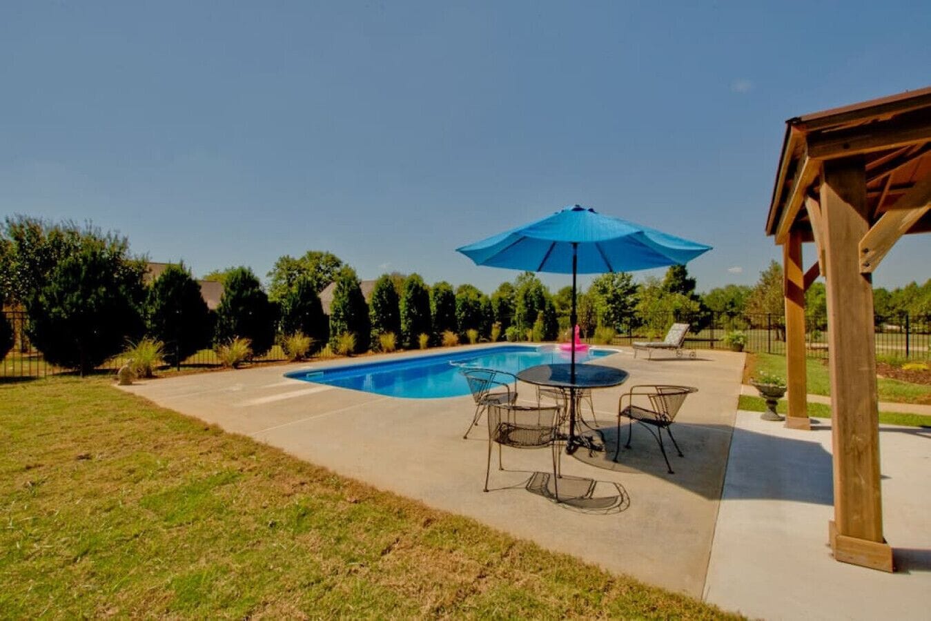 Apperson House--Pet Friendly -- Pool --Space Camp
