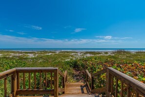 ビーチ、ビーチタオル