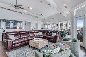 Smart TV, fireplace, DVD player, books