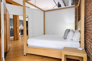 1 bedroom, iron/ironing board, internet, bed sheets