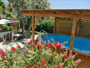 Outdoor pool, sun loungers - esperides holidays (Marathon)