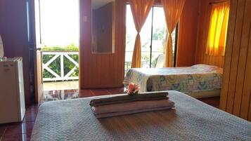 Chambre Triple, 1 chambre | Wi-Fi gratuit, draps fournis