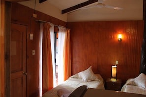 Double Room, 1 Double or 2 Twin Beds | Free WiFi, bed sheets