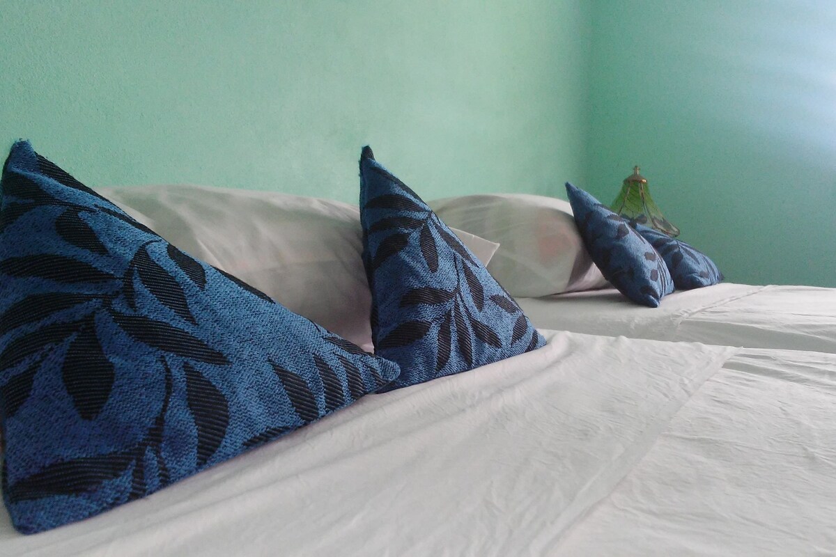 Double Room, 1 Double Bed, Non Smoking | 미니바, 객실 내 금고, WiFi