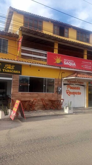Fachada de la propiedad