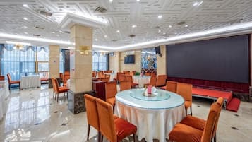 تناول الطعام