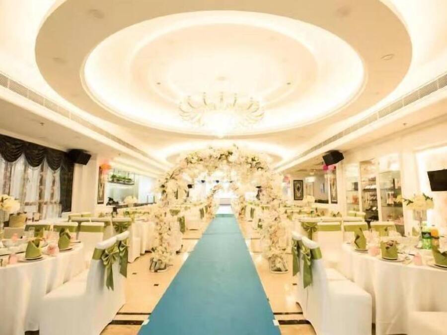 Indoor wedding
