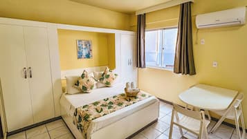 Minibar, in-room safe, free WiFi, bed sheets