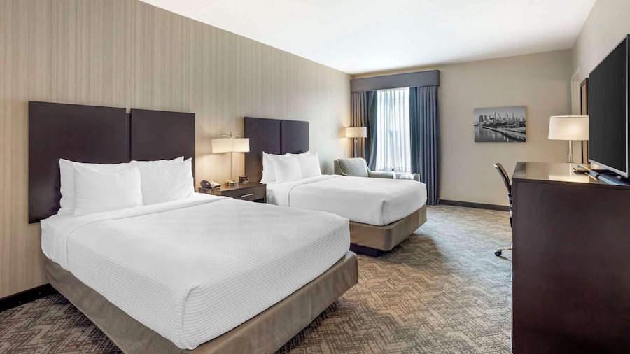 Best Western Plus Philadelphia-Pennsauken Hotel