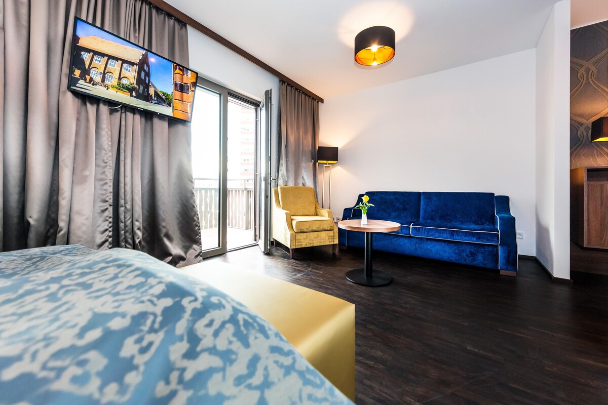 Comfort Room, 1 Double Bed with Sofa bed, Balcony (with Sofabed) | Premium bedding, minibar, in-room safe, desk