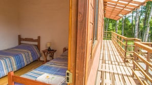 Basic-Zweibettzimmer, 2 Einzelbetten, Nichtraucher | Kostenloses WLAN, Bettwäsche