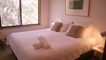 3 chambres, fer et planche à repasser, lit parapluie, Wi-Fi gratuit