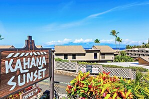 Property grounds - October Deal $225/night-Ocean Views, KS D6-Sullivan (Lahaina)