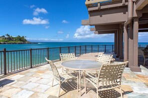 Outdoor dining - October Deal $225/night-Ocean Views, KS D6-Sullivan (Lahaina)