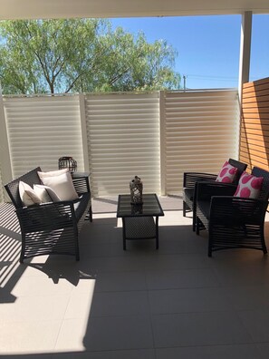 Terrace/patio - Deluxe Apartment Near Altona Beach (Altona Meadows)
