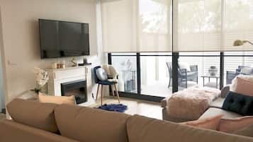 TV, Netflix, streaming services, offices