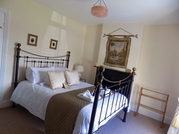 4 Schlafzimmer, Bügeleisen/Bügelbrett, Reisekinderbett, kostenloses WLAN