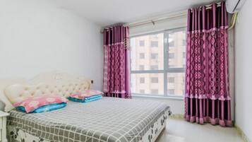 Apartment | Schreibtisch, Verdunkelungsvorhänge, kostenloses WLAN