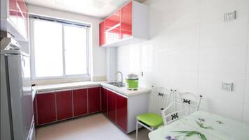 Design-Suite, 2 Queen-Betten, Nichtraucher | Eigene Kochnische | Wasserkocher