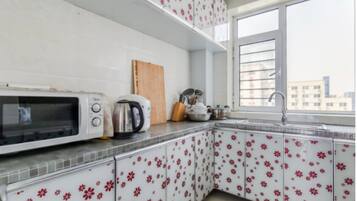 Apartment, 2 Schlafzimmer | Eigene Kochnische | Herdplatte, Wasserkocher