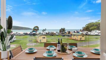 Fer et planche Ă repasser, Wi-Fi gratuit, draps fournis