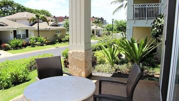 Villa, 2 Bedrooms | Property grounds