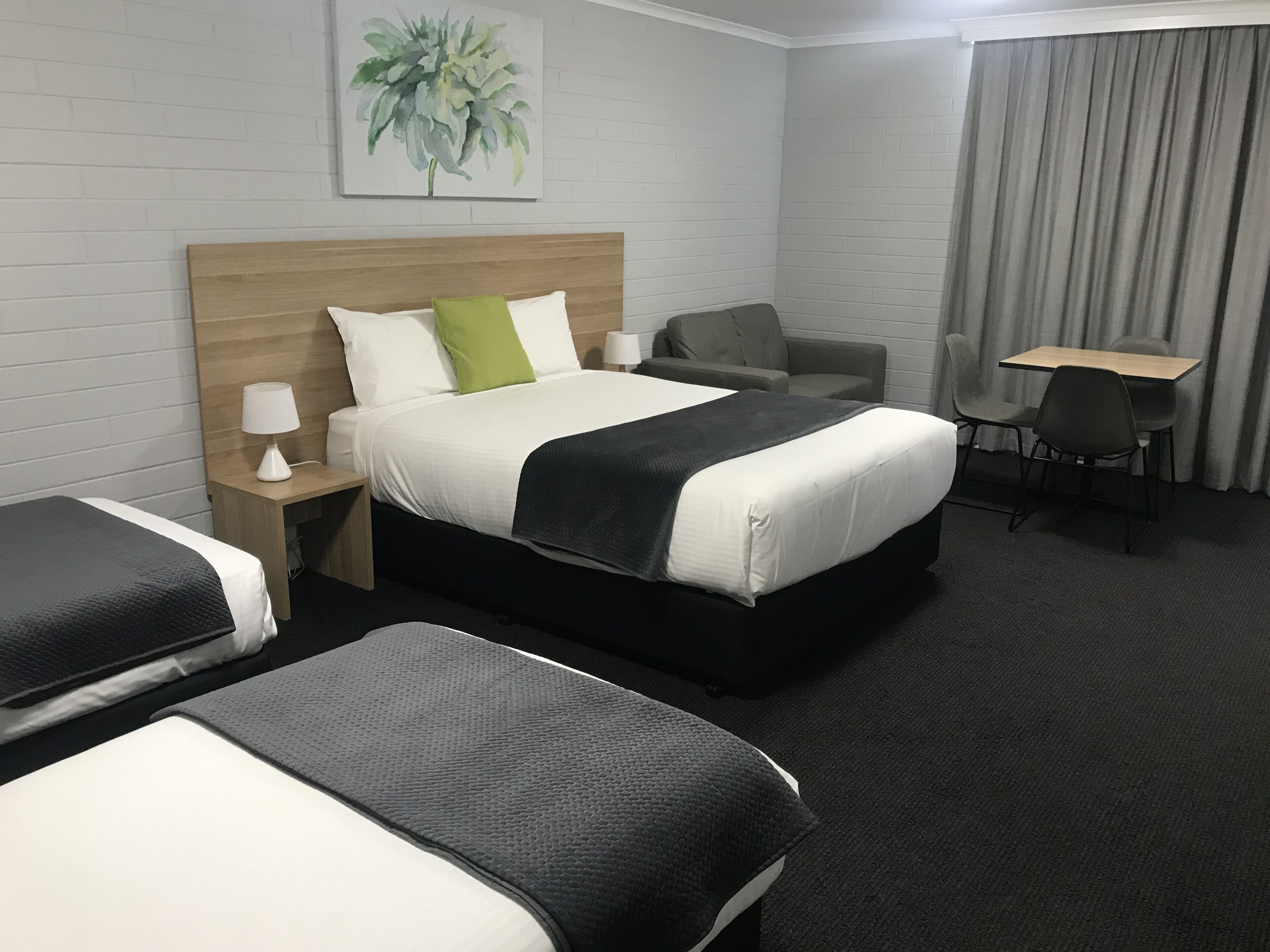 Family Room, Kitchenette | Living area